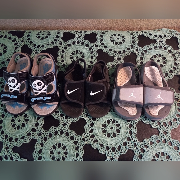 Nike and Jordan Toddler Sandals - Picture 1 of 13